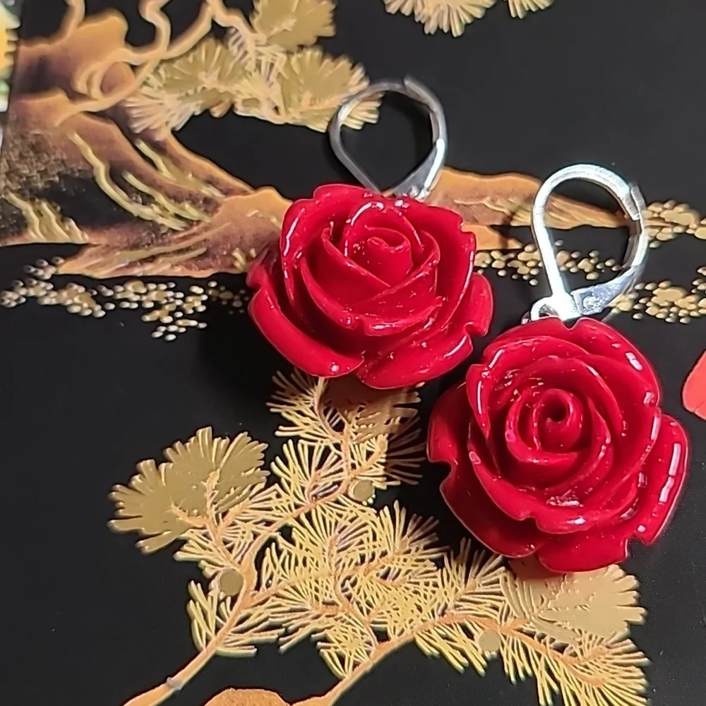 Earrings - Red Roses - Picture 3 of 4